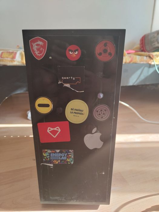 Vand calulator gaming si monitor