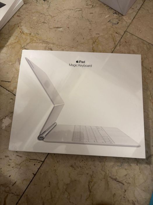Tastatura apple magic keyboard ipad pro 12.9 gen 3 4 5 6 noua sigilata