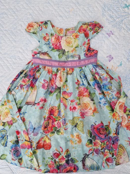 Продам платье для девочки