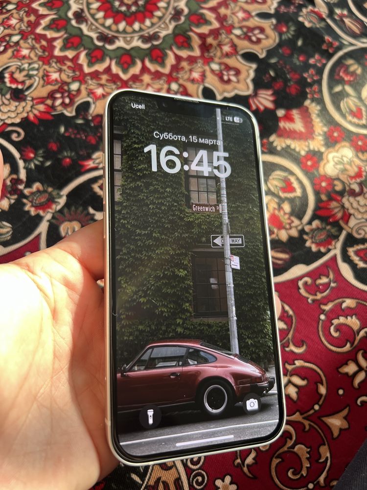Iphone 13  ideal