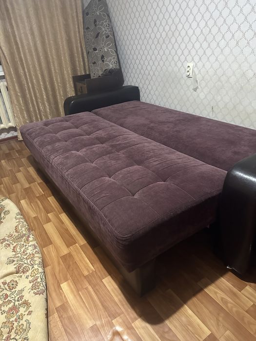 Диван в хорошем состоянии