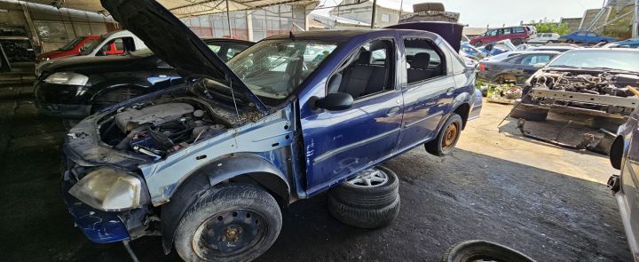 Motor fara anexe Dacia Logan prima generatie