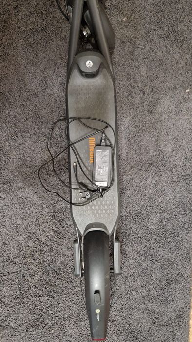 Trotineta electrica NINEBOT KickScooter F2, 10 inch, negru