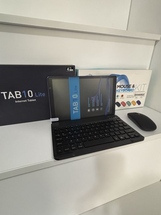 Tableta 10 inch NOU  la fel de bun ca si ipad / apple