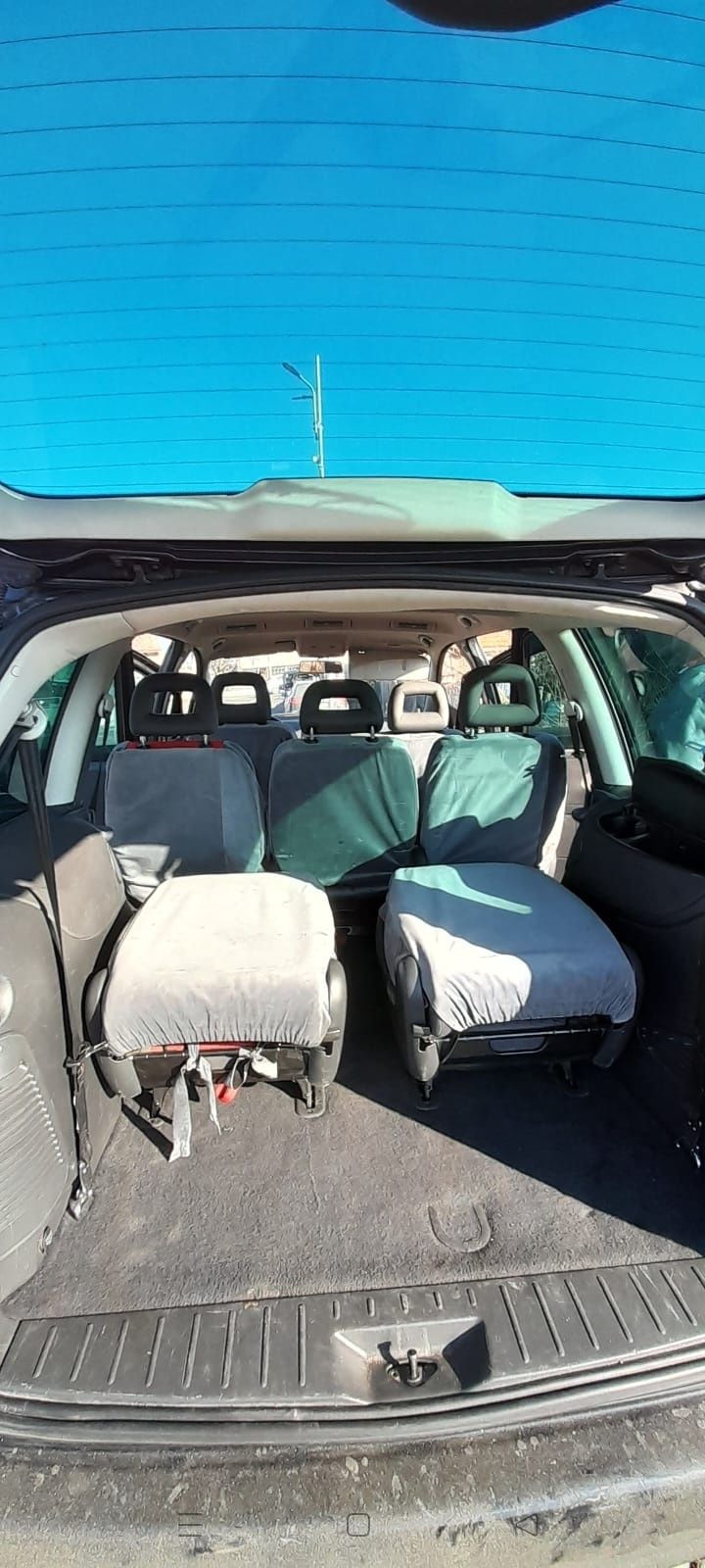 Vând Volkswagen Sharan urgent!!