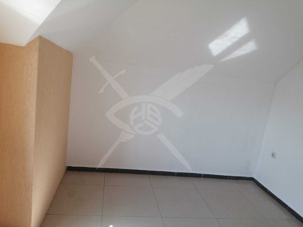 Продава се Тристаен апартамент в Варна, Лятно кино Тракия - 92 кв.м за 1305 €/кв.м - Снимка #4