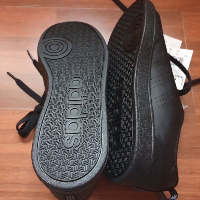 Incaltaminte adidas piele 38 2/3 noi impecabila