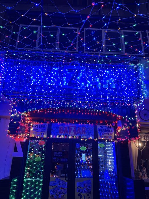 Vand afacere la cheie likidare marfa pret bun