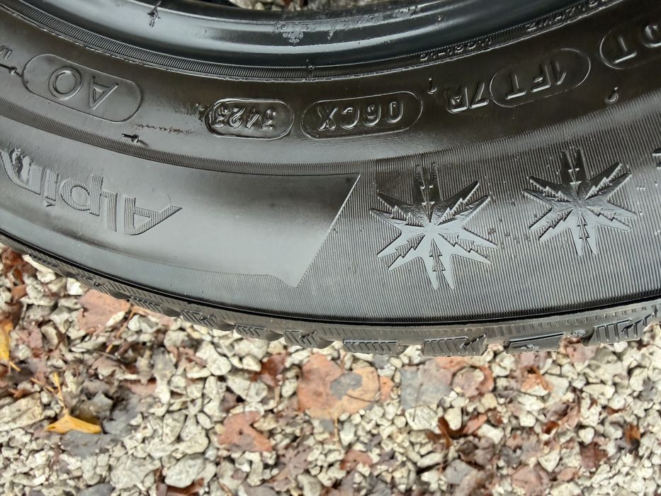 205/60 R16 2бр зимни гуми