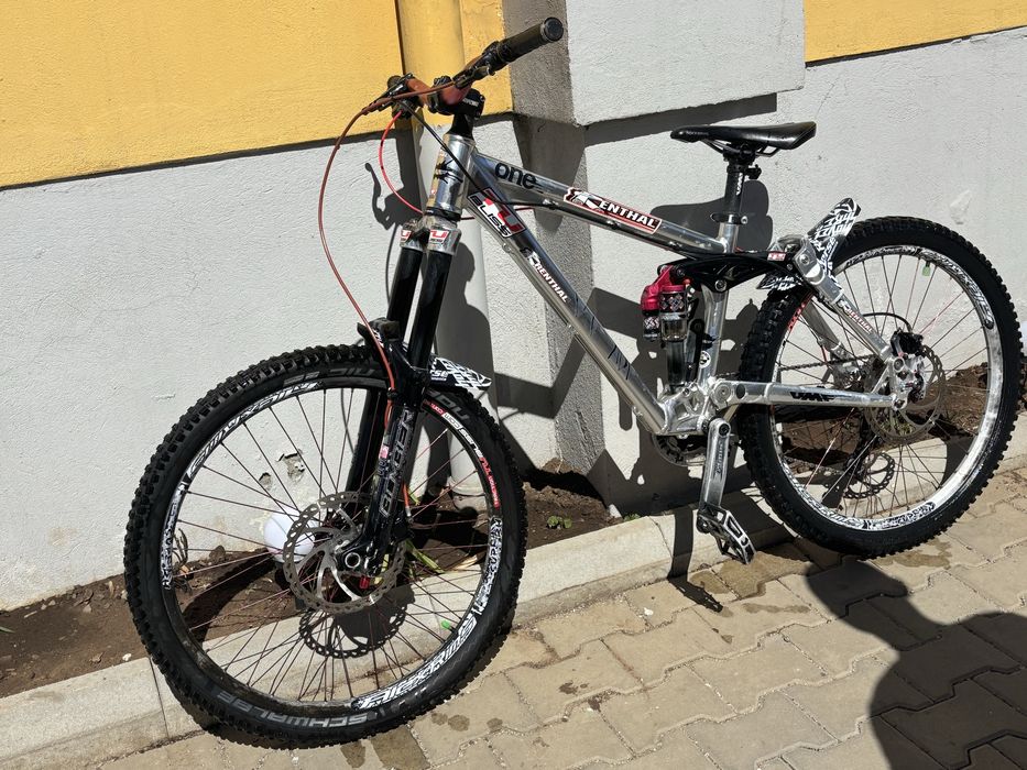 Vand Bicileta downhill/freeride UMF Freddy One