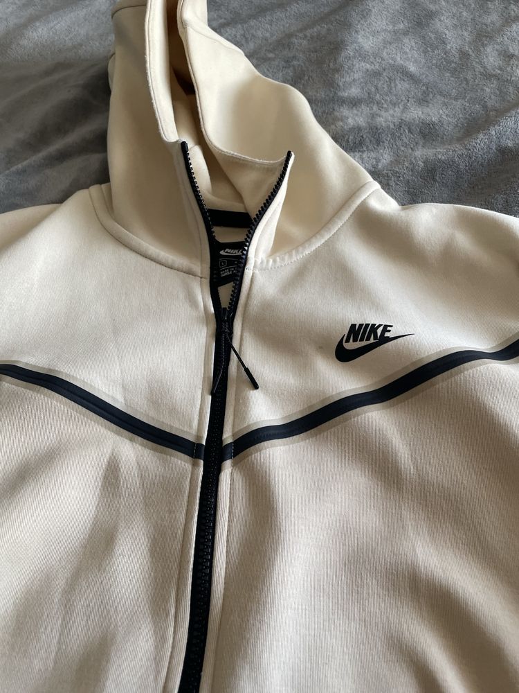 Nike Tech Fleece