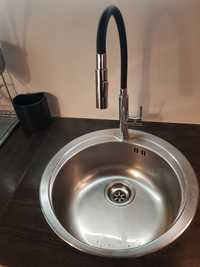 Кухненска мивка със смесител