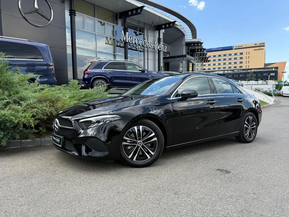 Mercedes-Benz A Mercedes Benz A220 4Matic Limuzina