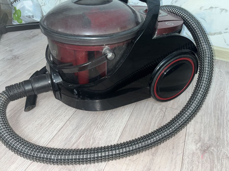 Продам пылесос в отличном состоянии