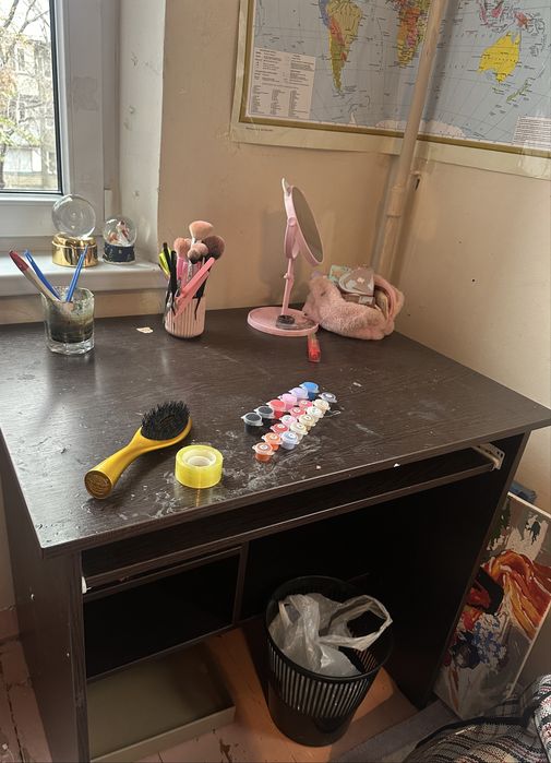 Стол письменный