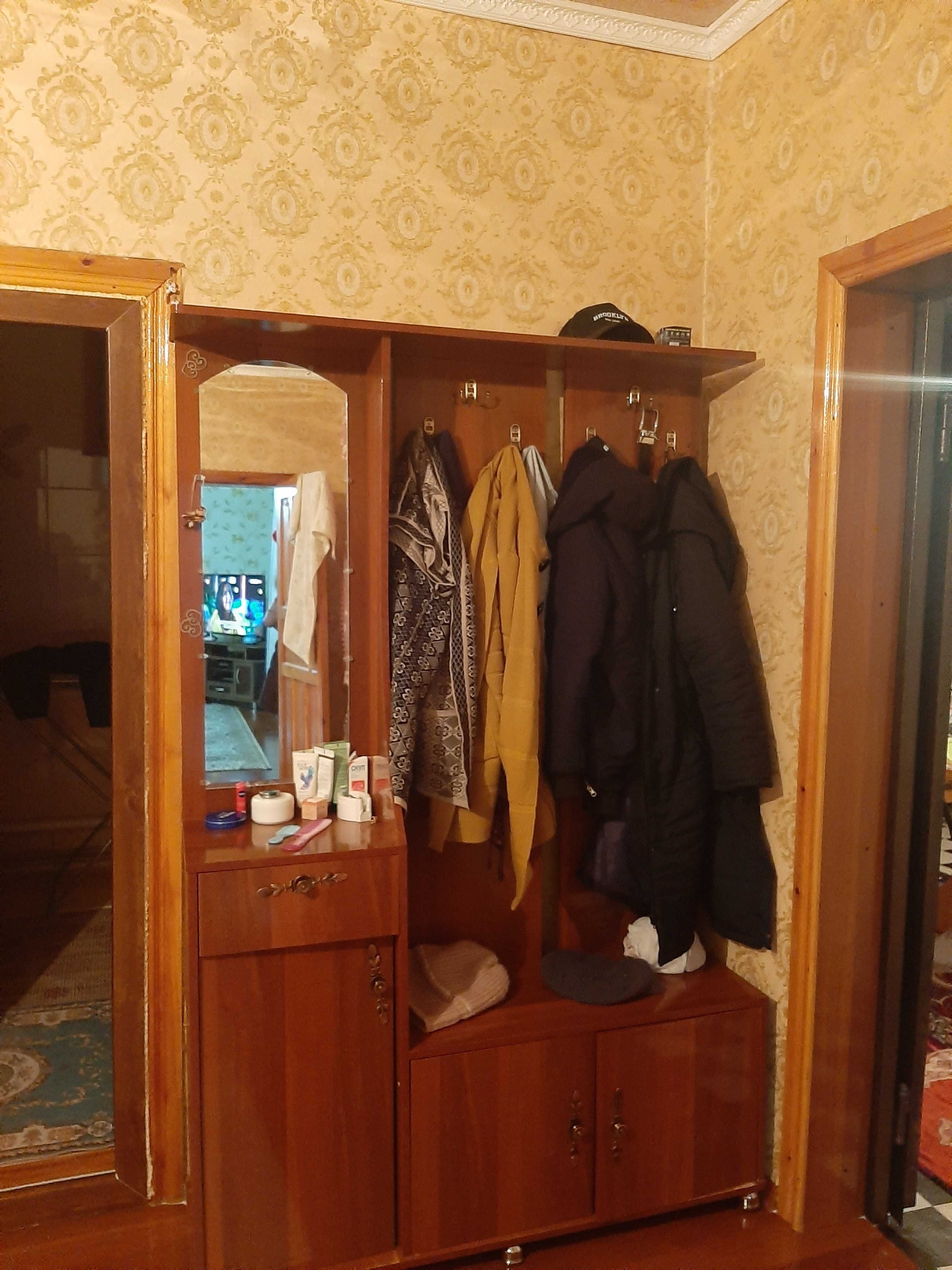 Прихожая мебель сатылады