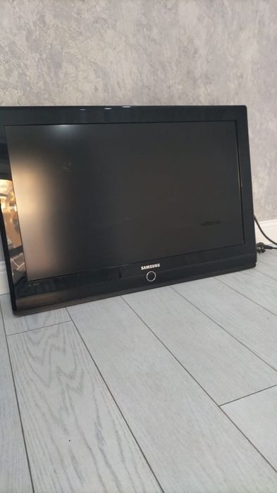 продам телефизор samsung