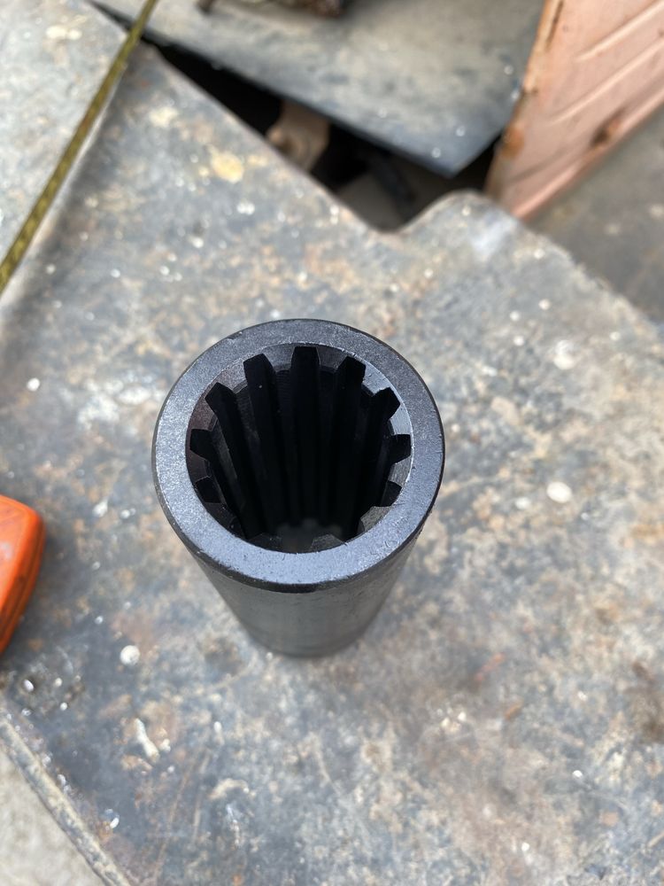 Bucsa cardan tractor Fiat , 12 dinti