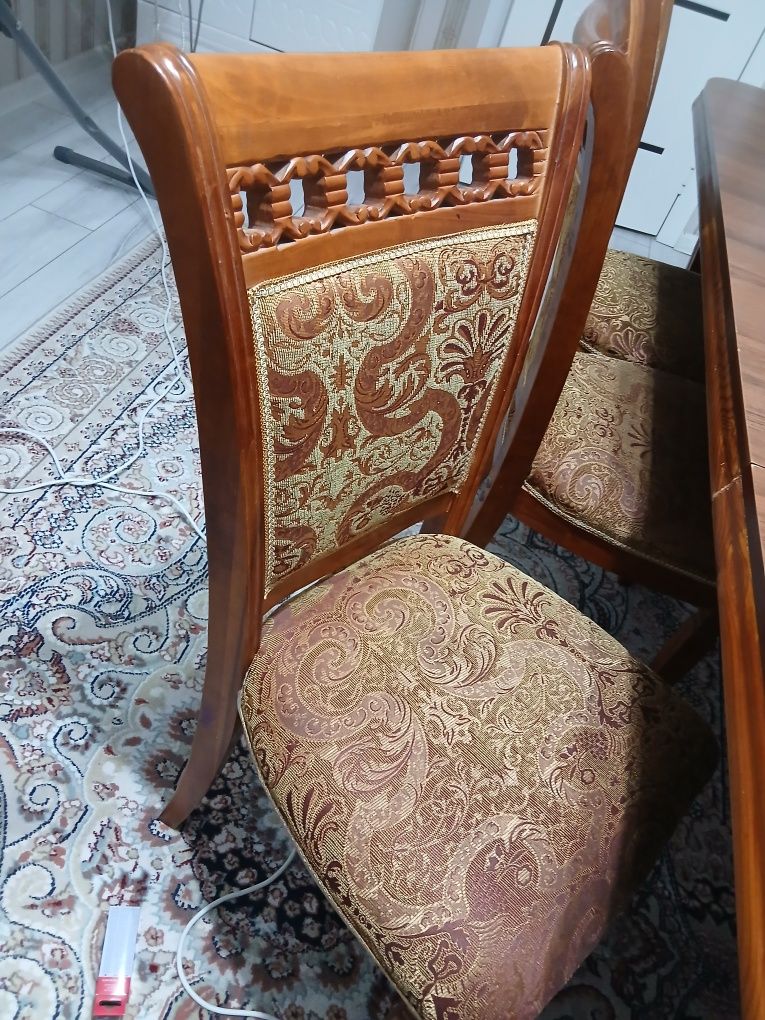 Стол и стуля сатылады