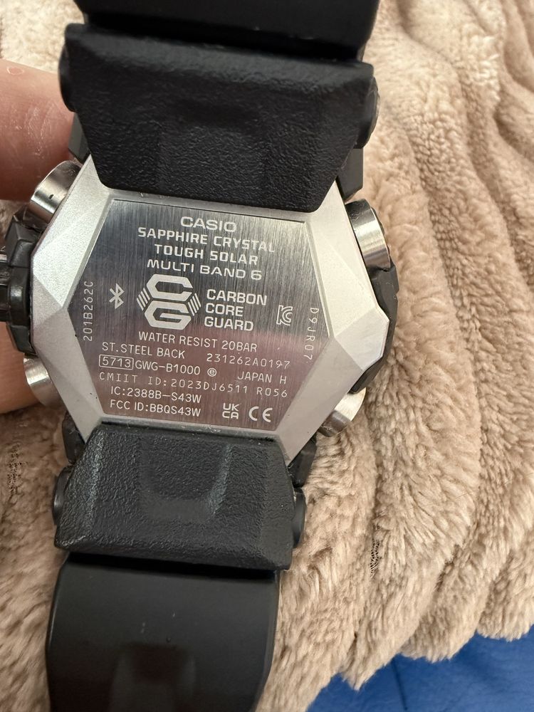 Часовник G-shock GWG-B1000 1A
