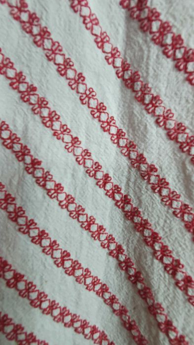 Costum popular (ie/camasa, valnic/fota/catrinta/opreg)