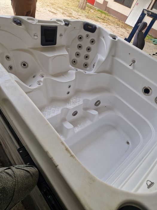 Jacuzzi si piscina jacuzzi