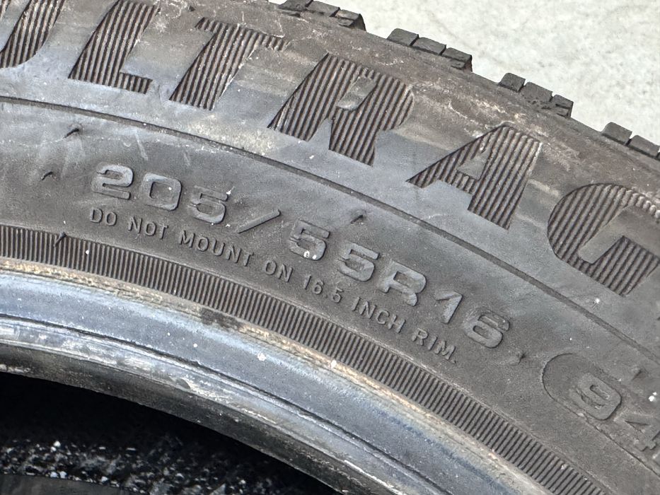 205/55/R16 Goodiyear UltraGrip9 2бр зимни dot3216