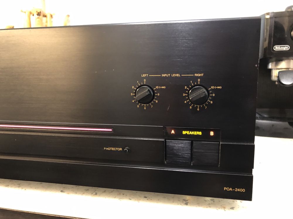 Denon POA-2400 Top