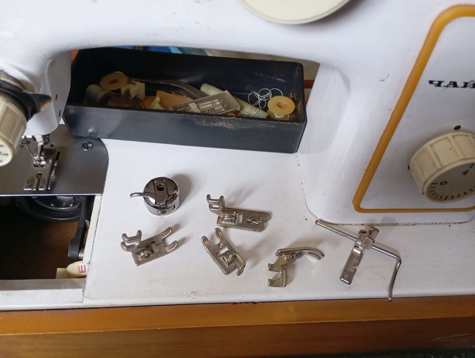 Швейная машина. Электрическая.