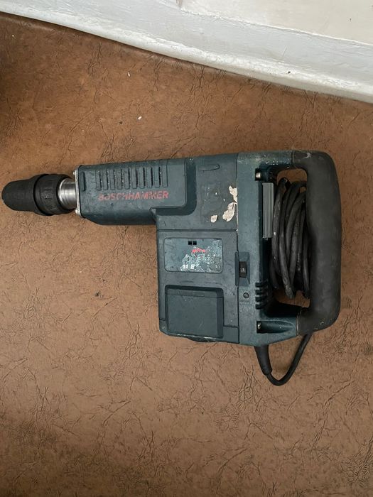 Ciocan demolator BOSCH GSH11E