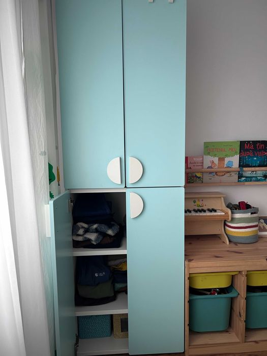 Dulap pentru haine de copii