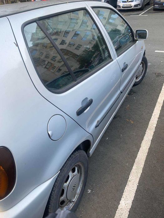 лек автомобил фолксваген поло