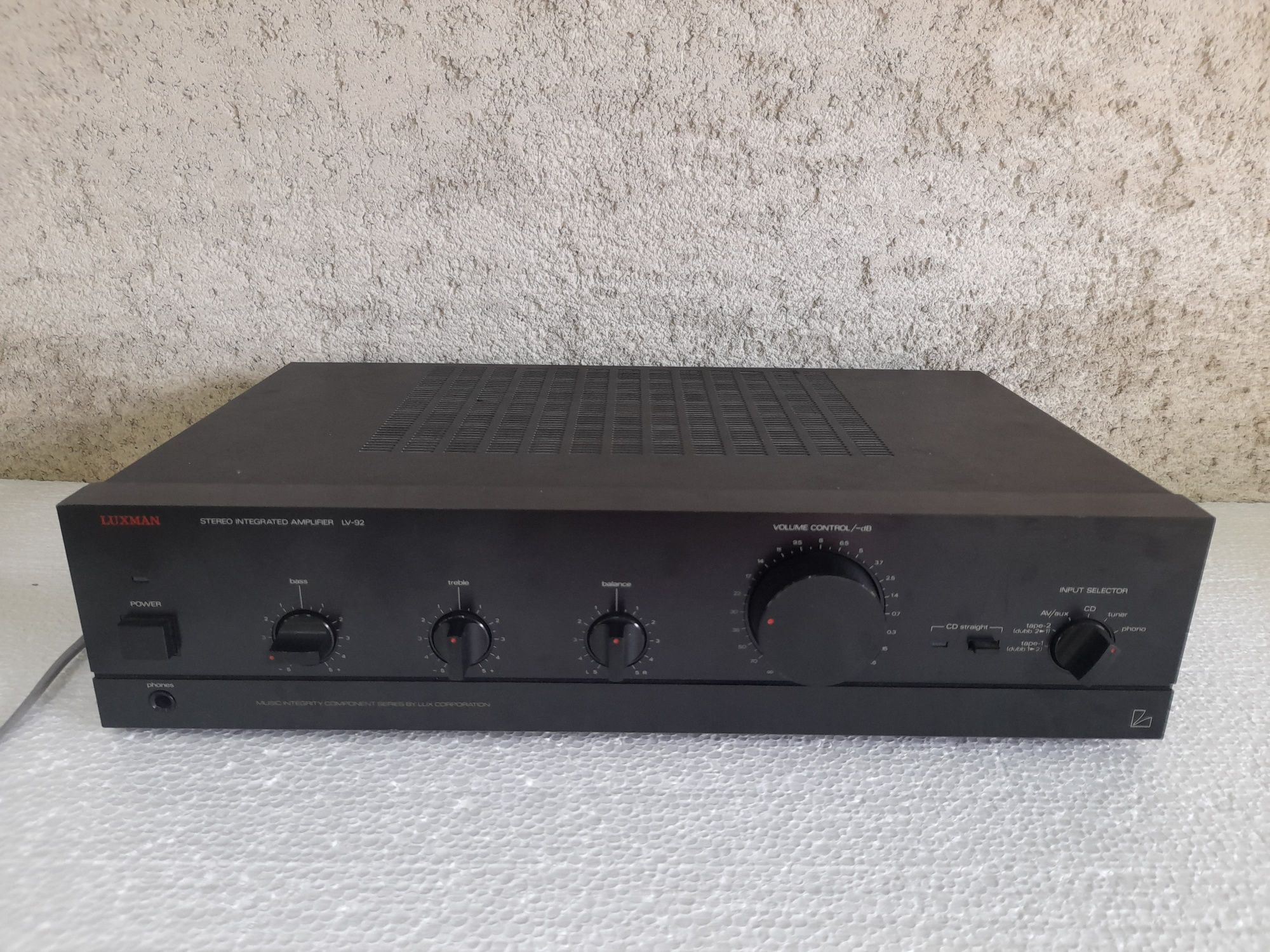 amplificator Luxman LV-92