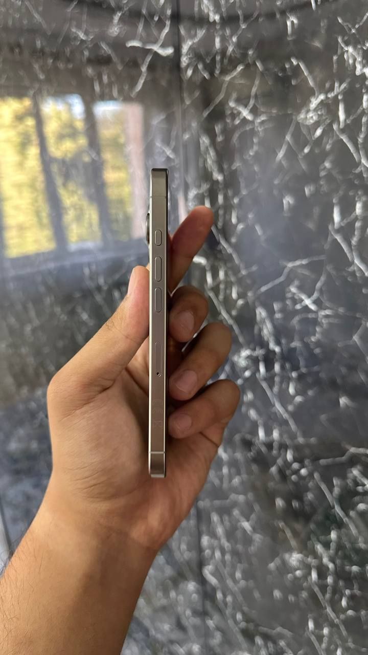 I phone 16 pro 92 yomkst