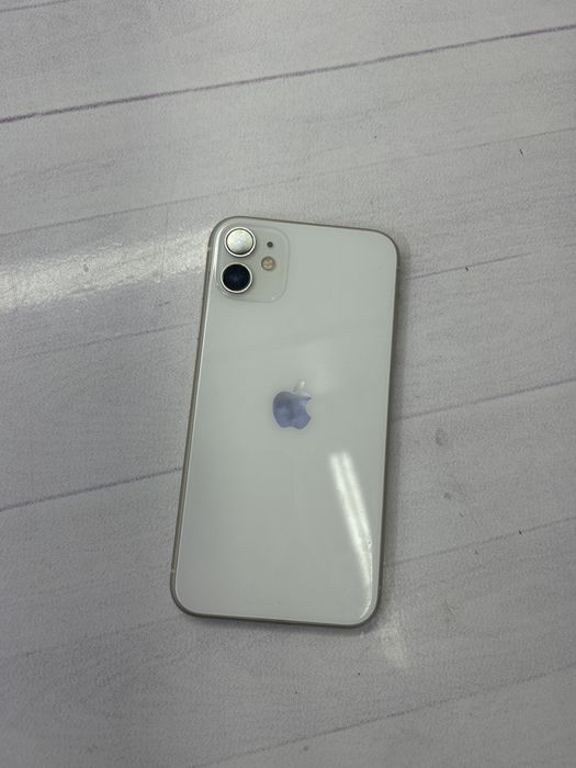 Продаю айфон iPhone 11 64Gb