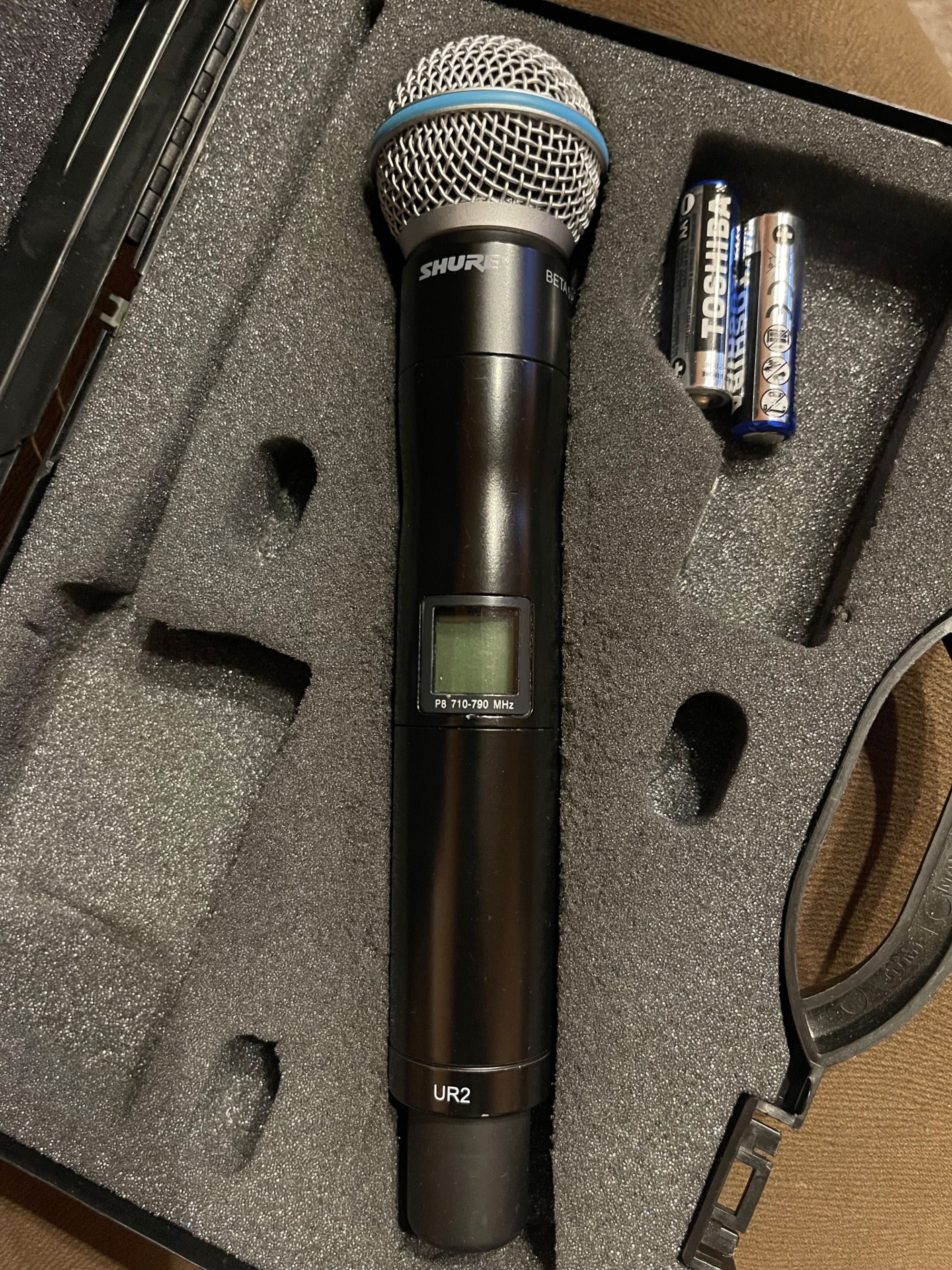 Продавам микрофона Shure UR2