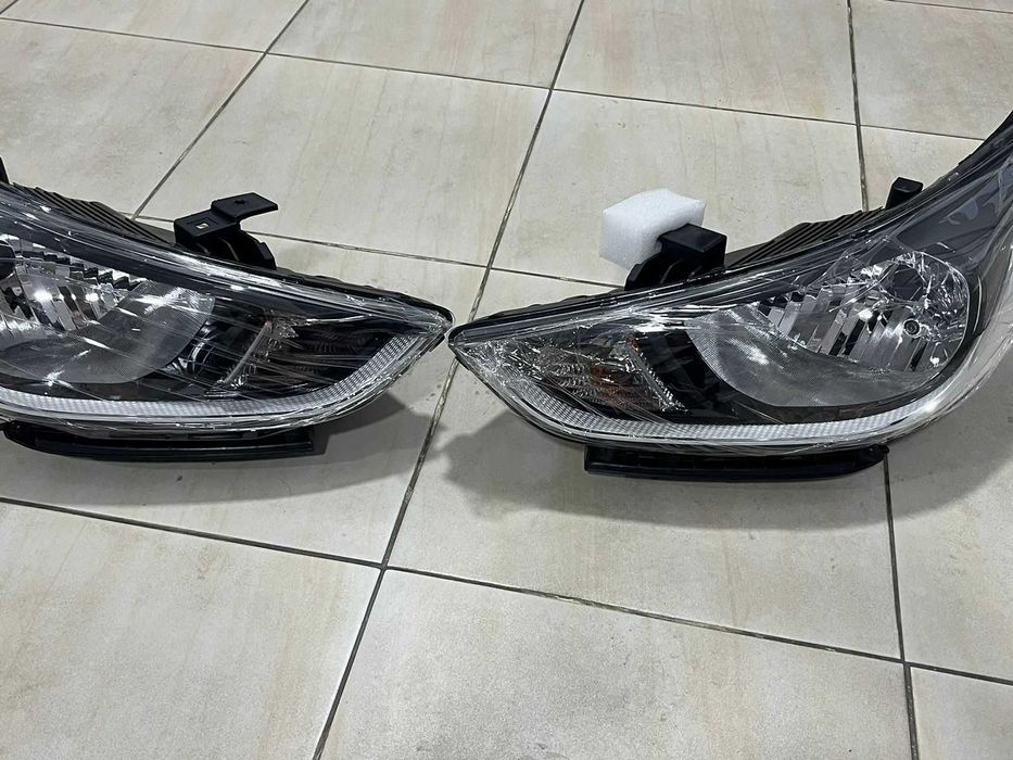 Фары на Hyundai Accent/Solaris/Kia Rio 2010-24г