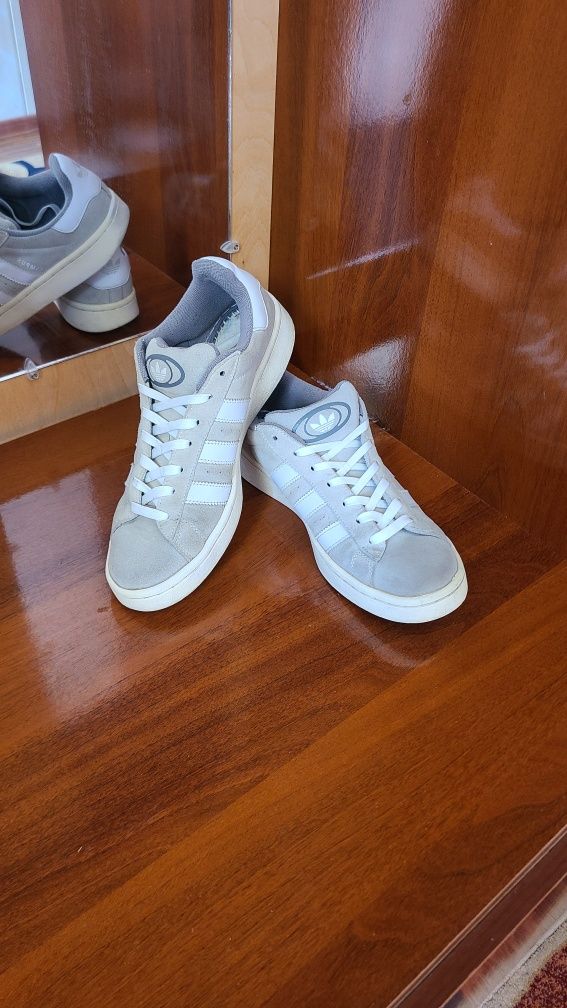 Кроссовки made in Vietnam