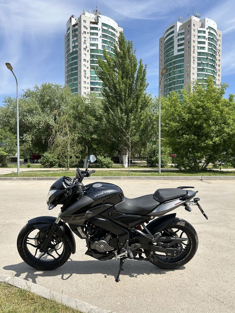 Bajaj pulsar ns200