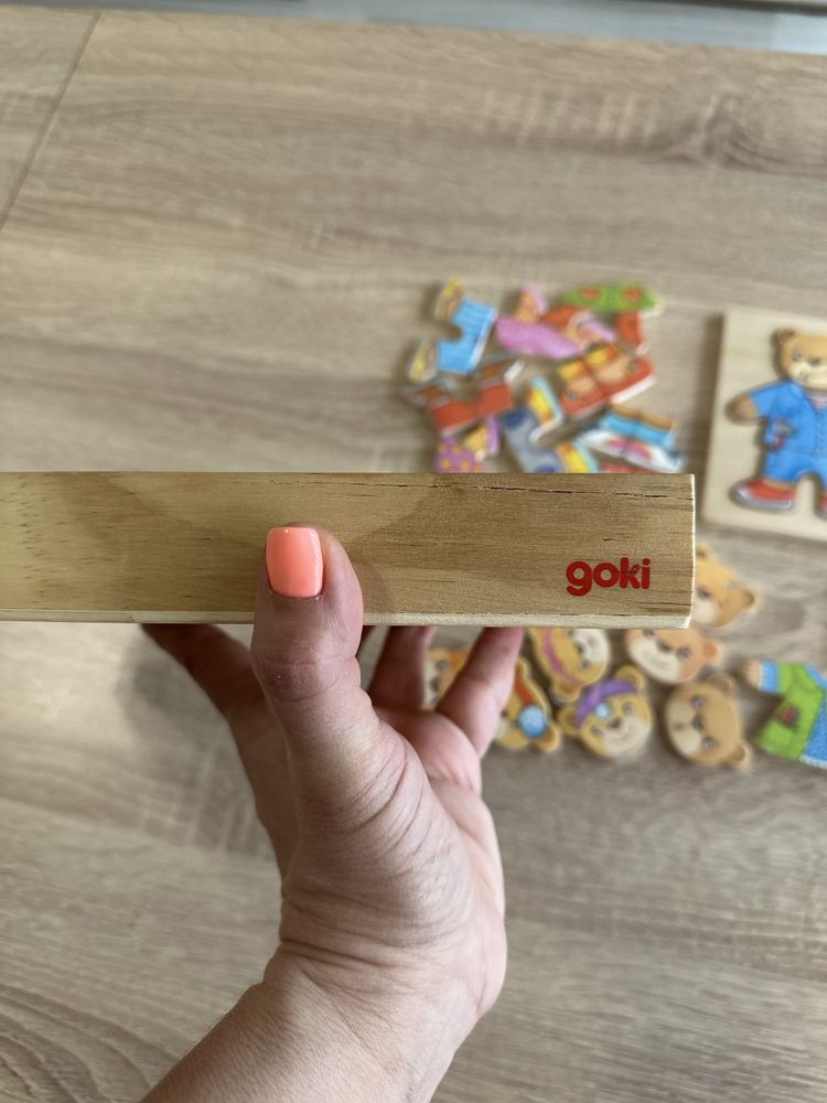 GOKI Пъзел Мечки за обличане