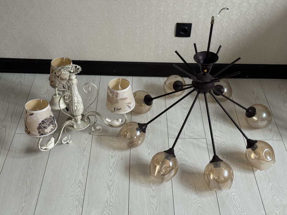 Продам люстра