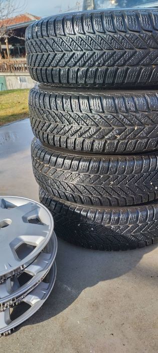 Комплект зимни гуми Debica с джанти за Mitsubishi