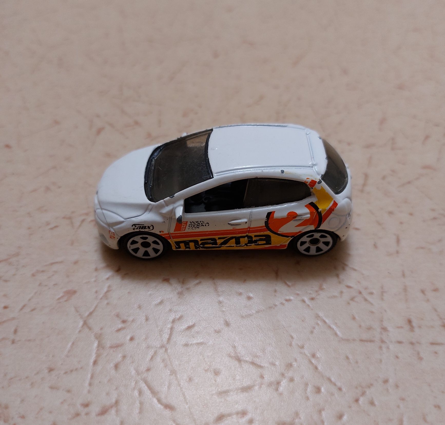 Колички matchbox / hotwheels