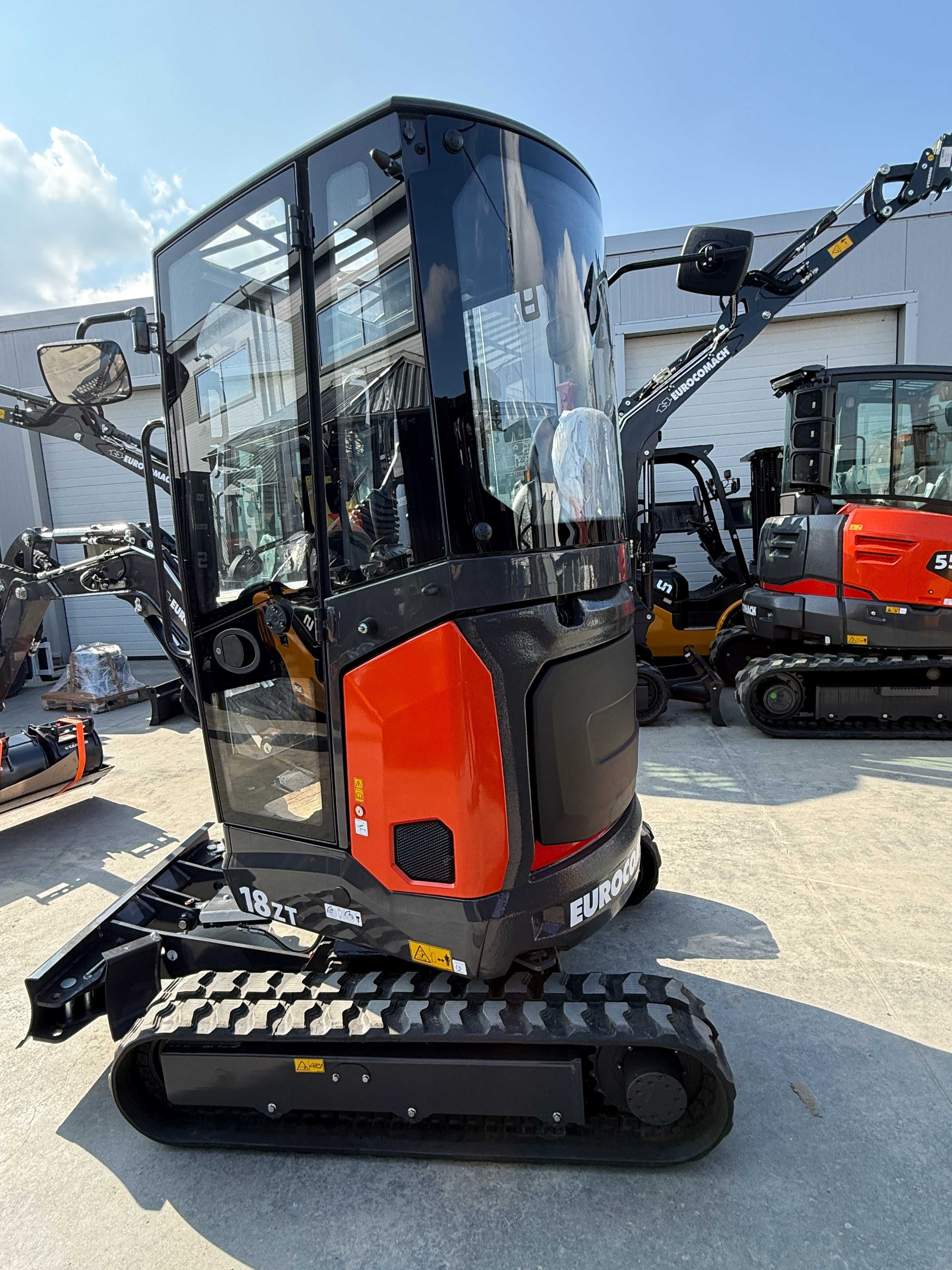 Mini Excavator NOU EUROCOMACH 18ZT Italia 2T 5 ANI Garantie 3 CUPE