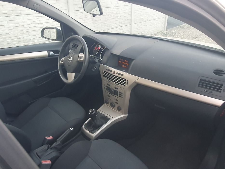 Opel astra h 1.6 benzina