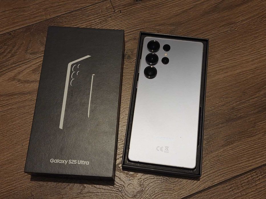 Samsung Galaxy S25Ultra 256gb идеальном состоянии