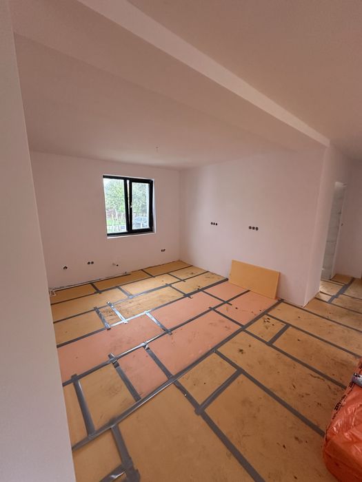 De vânzare casă modernă în Livezeni