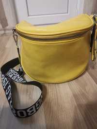 Дамска чанта жълта