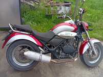 Vând motocicleta