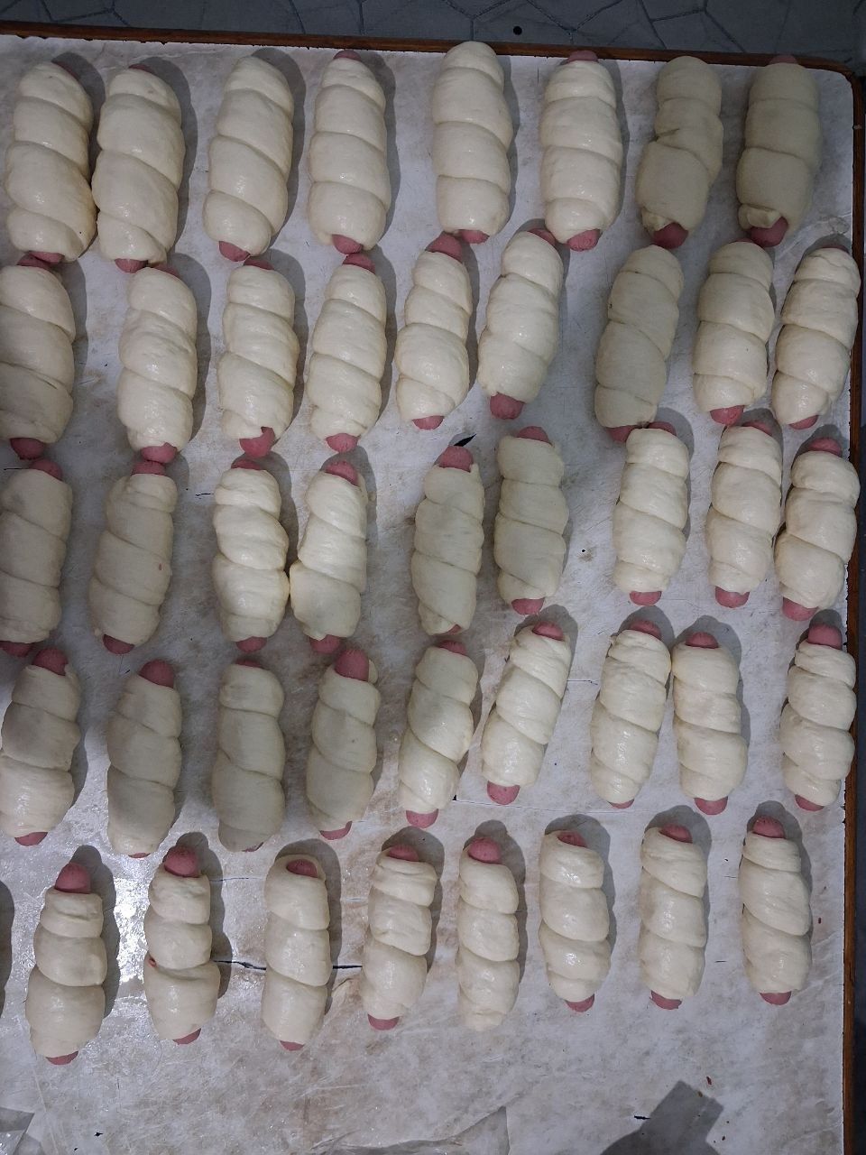 Yumshoq sasiskali bulochkala ( zakasga)